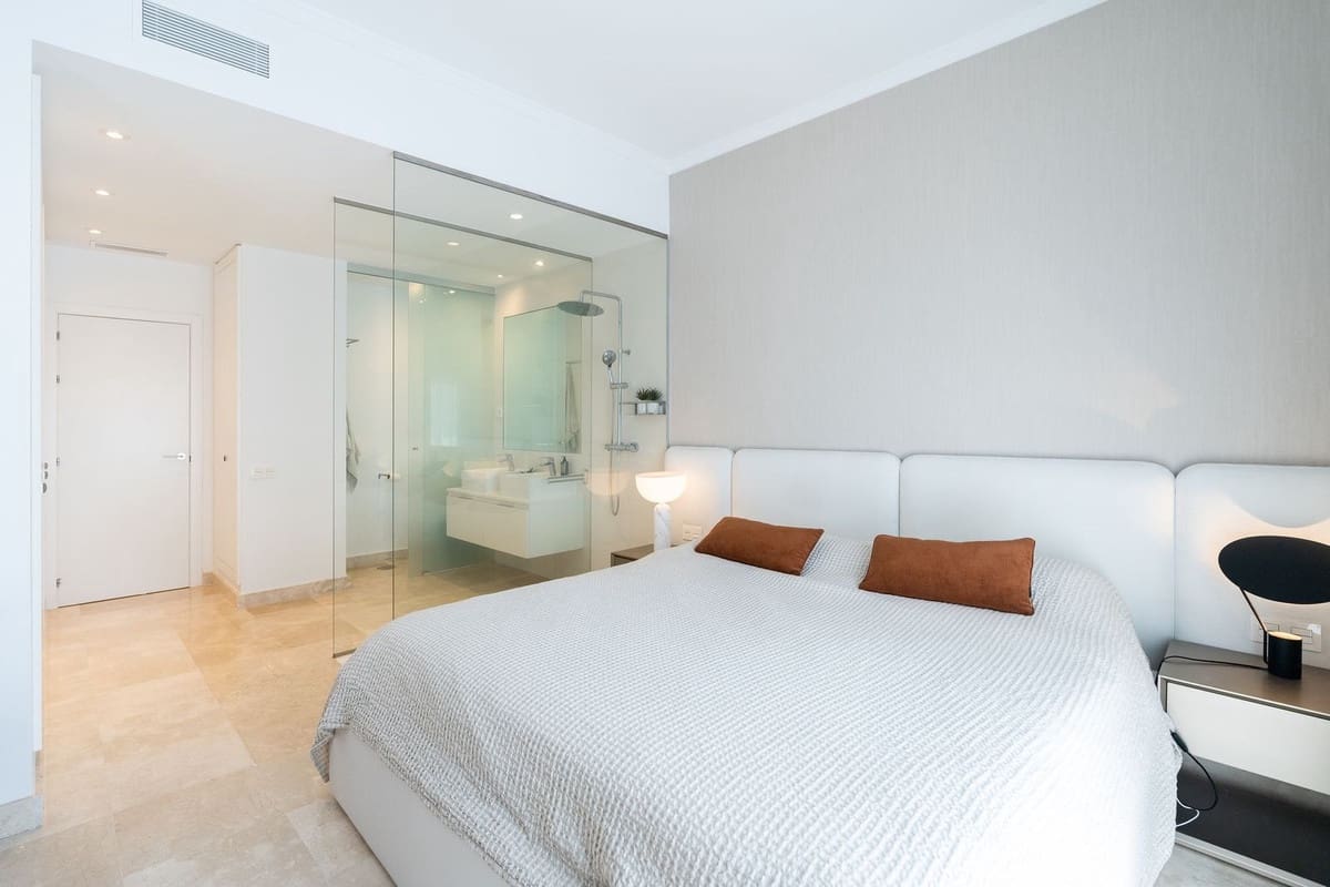 2 quarto Apartamento para venda em El Paraiso com piscina - 599 000 € (Ref: 9589708)