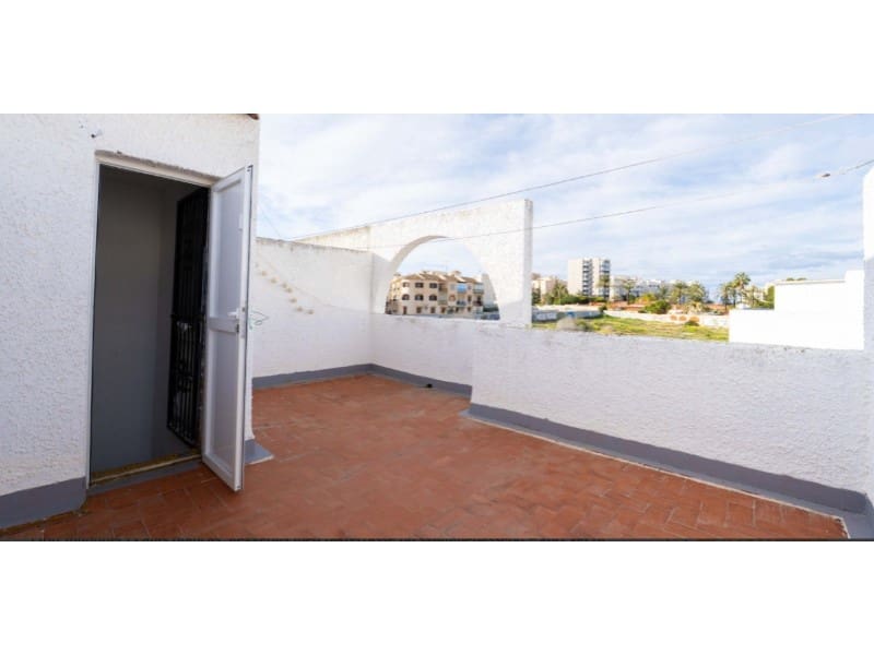 Casa de 2 habitaciones en Torrevieja en venta - 139.000 € (Ref: 9589732)