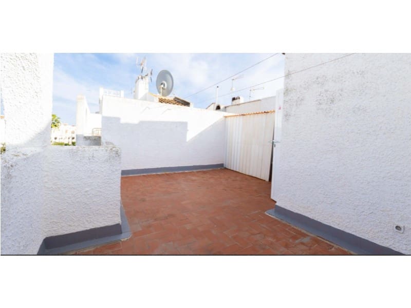 Casa de 2 habitaciones en Torrevieja en venta - 139.000 € (Ref: 9589732)