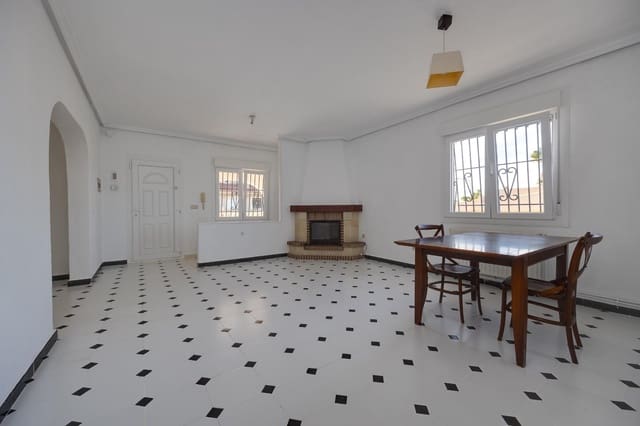 3 sypialnia Willa na sprzedaż w Torrevieja z basenem - 380 000 € (Ref: 9589746)