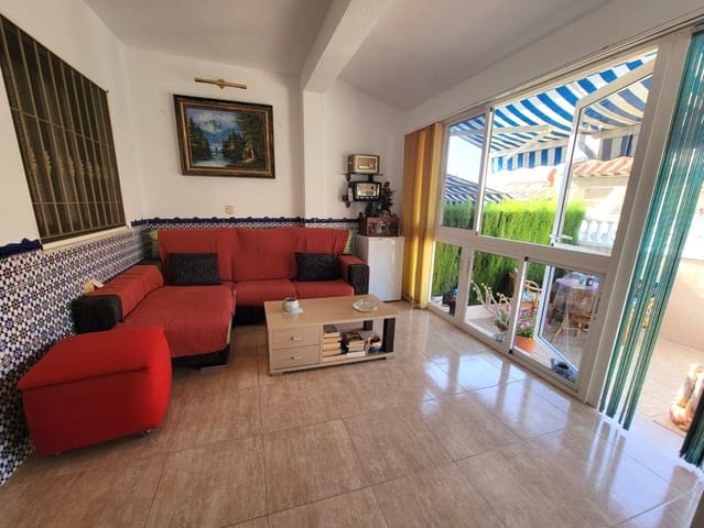 2 makuuhuone Bungalow myytävänä paikassa Torrevieja mukana uima-altaan - 169 000 € (Ref: 9589820)