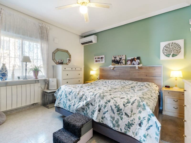 3 sypialnia Willa na sprzedaż w Torrevieja - 310 000 € (Ref: 9589829)