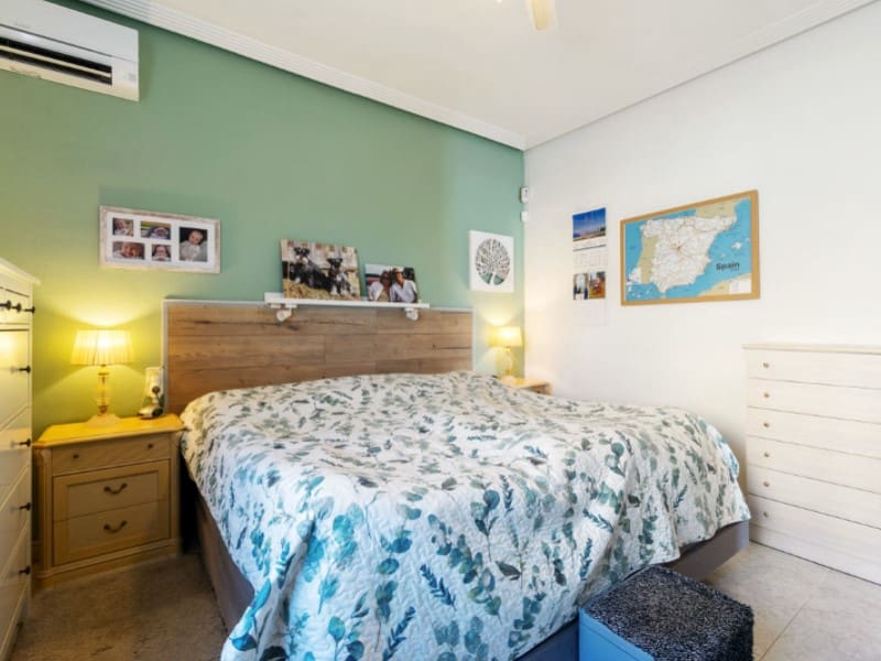 3 sypialnia Willa na sprzedaż w Torrevieja - 310 000 € (Ref: 9589829)