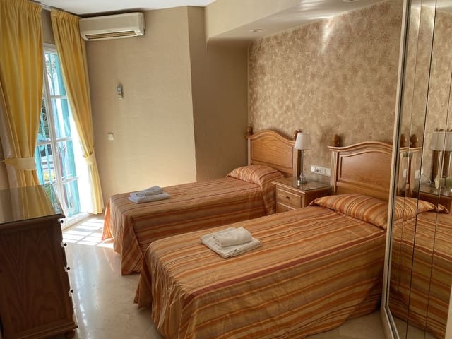 2 sypialnia Apartament na sprzedaż w Mijas Golf, Mijas z basenem - 275 000 € (Ref: 9589853)