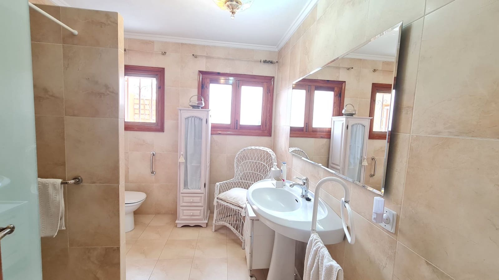 4 soveværelse Byhus til salg i Elda med garage - € 429.995 (Ref: 9589864)