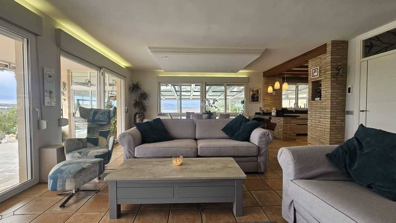 4 Zimmer Villa zu verkaufen in Torremendo mit Garage - 1.100.000 € (Ref: 9589887)