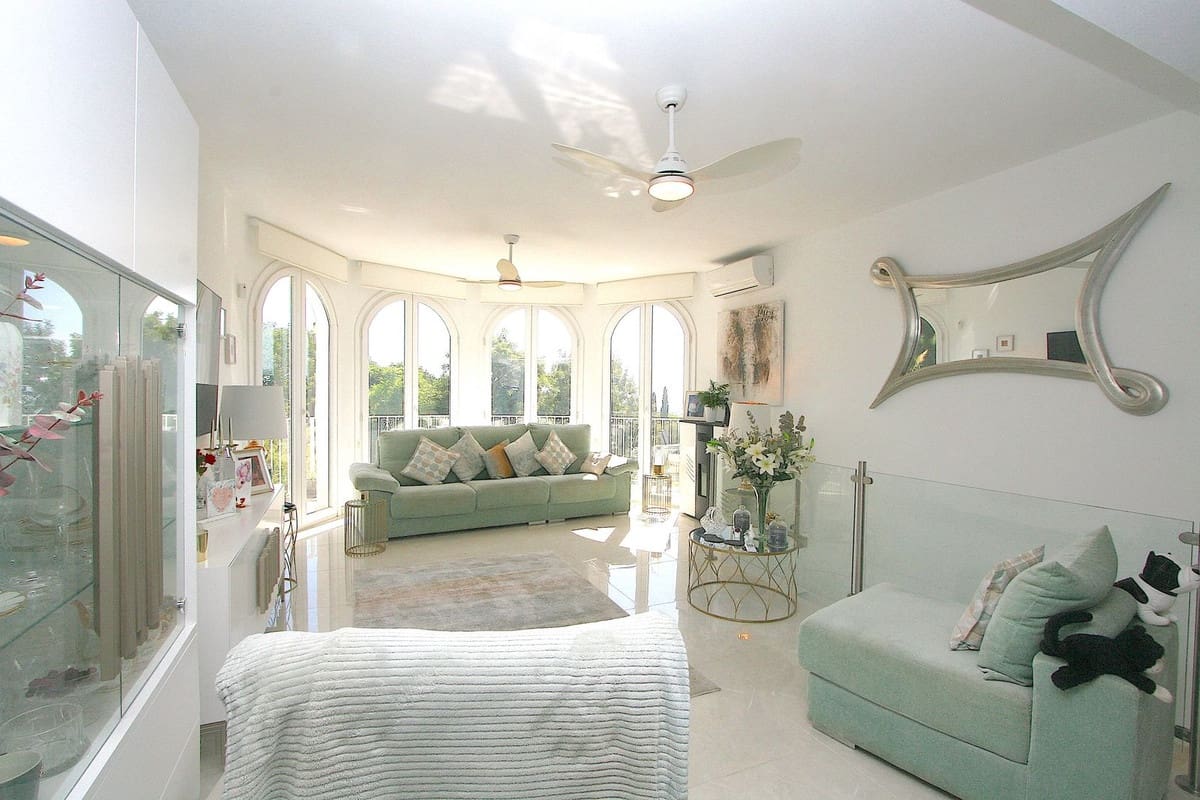 3 quarto Moradia para venda em Mijas com piscina - 795 000 € (Ref: 9589888)