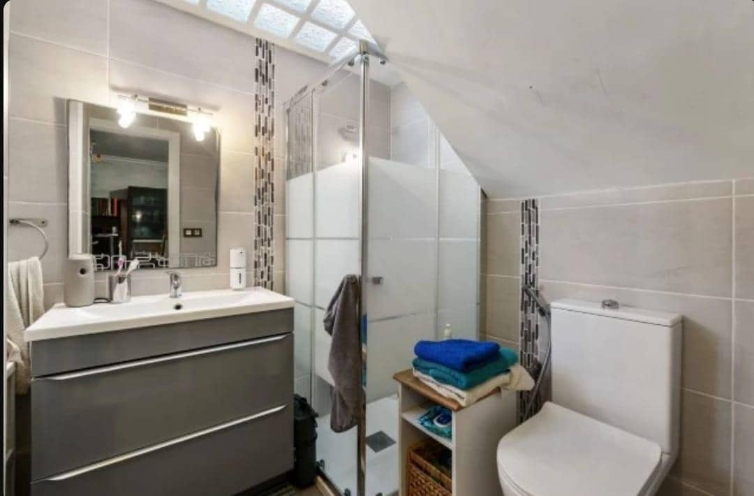 Casa de 3 habitaciones en Torrevieja en venta - 235.000 € (Ref: 9589906)