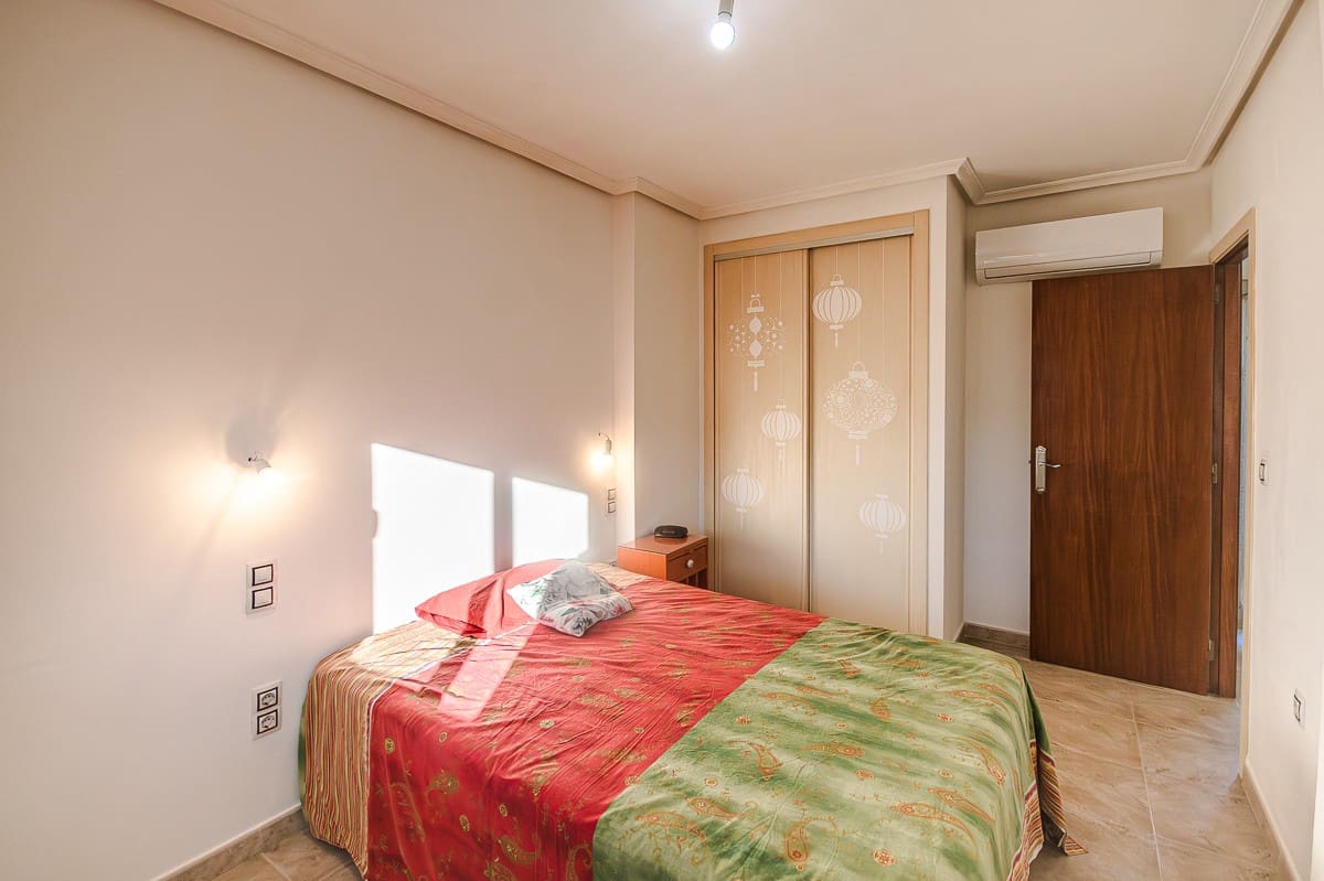 4 slaapkamer Villa te koop in Benferri - € 245.000 (Ref: 9589929)