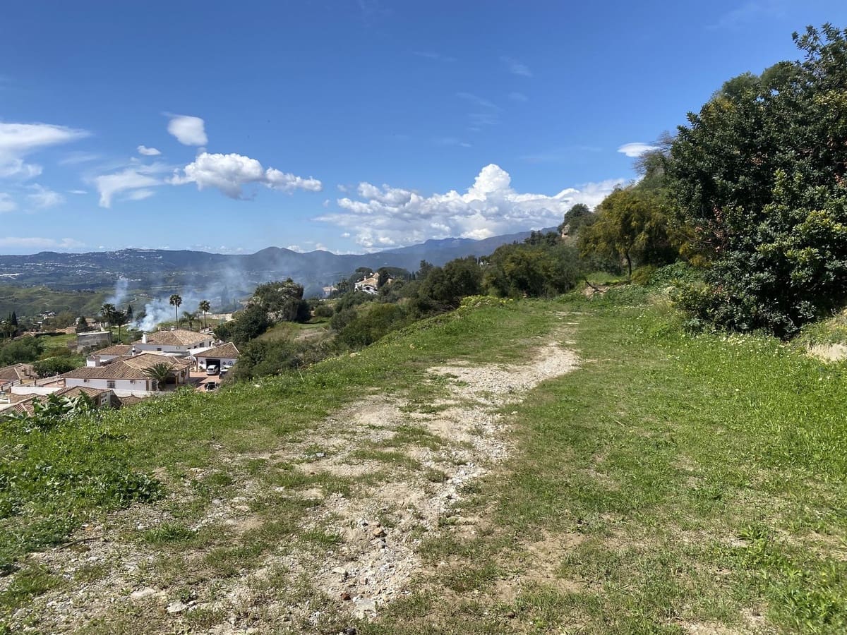 Apartment for sale in Mijas - € 2,200,000 (Ref: 9589968)