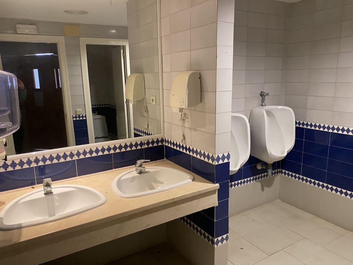 Local Commercial à vendre à Mijas Golf avec piscine - 1 350 000 € (Ref: 9589973)