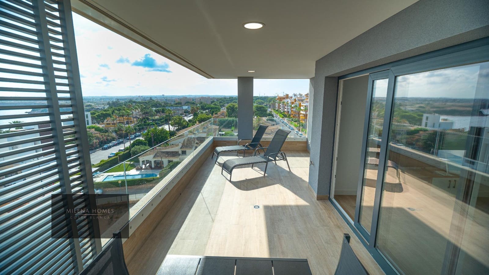 2 soverom Leilighet til salgs i Torrevieja med svømmebasseng garasje - € 559 000 (Ref: 9589980)