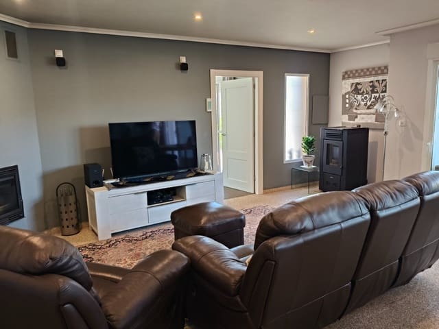 3 makuuhuone Huvila myytävänä paikassa La Romana mukana uima-altaan - 299 000 € (Ref: 9589987)