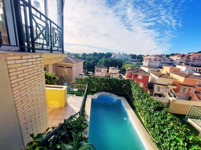 5 makuuhuone Huvila myytävänä paikassa La Nucia mukana uima-altaan - 385 000 € (Ref: 9590009)