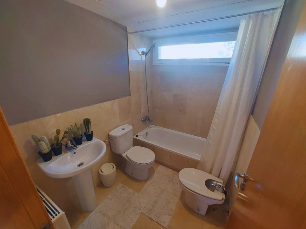 5 makuuhuone Huvila myytävänä paikassa La Nucia mukana uima-altaan - 385 000 € (Ref: 9590009)