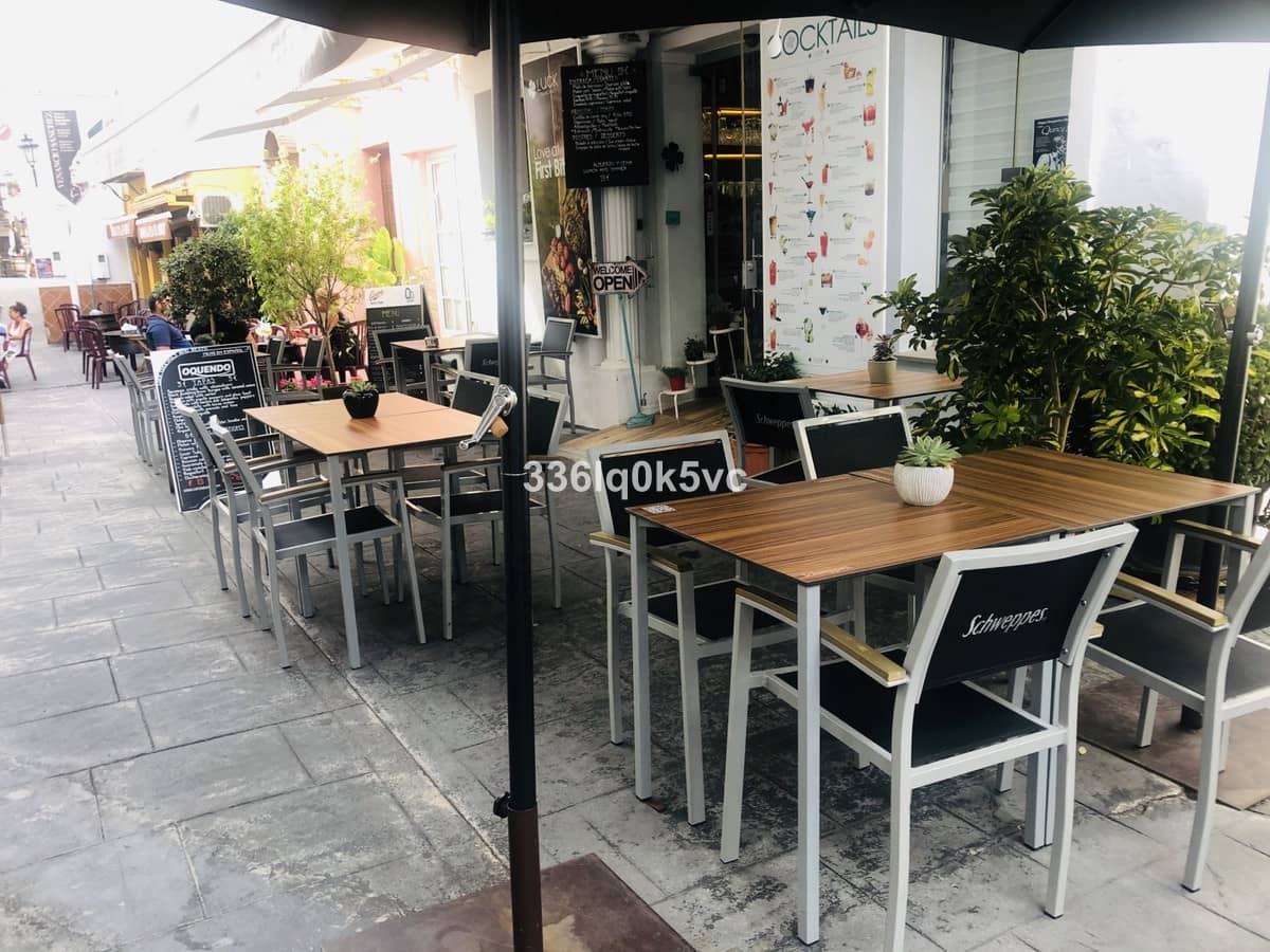 1 chambre Local Commercial à vendre à Benahavis - 460 000 € (Ref: 9590011)