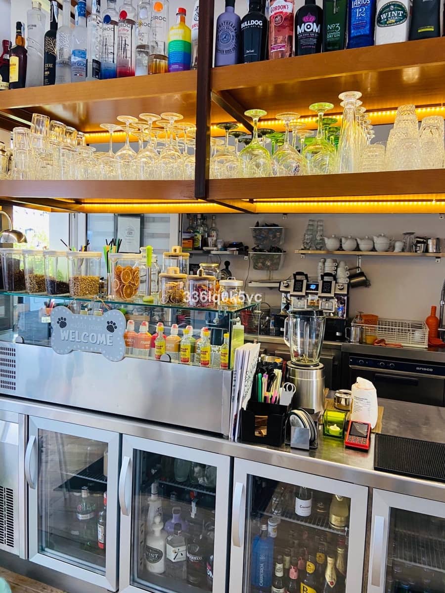 1 chambre Local Commercial à vendre à Benahavis - 460 000 € (Ref: 9590011)