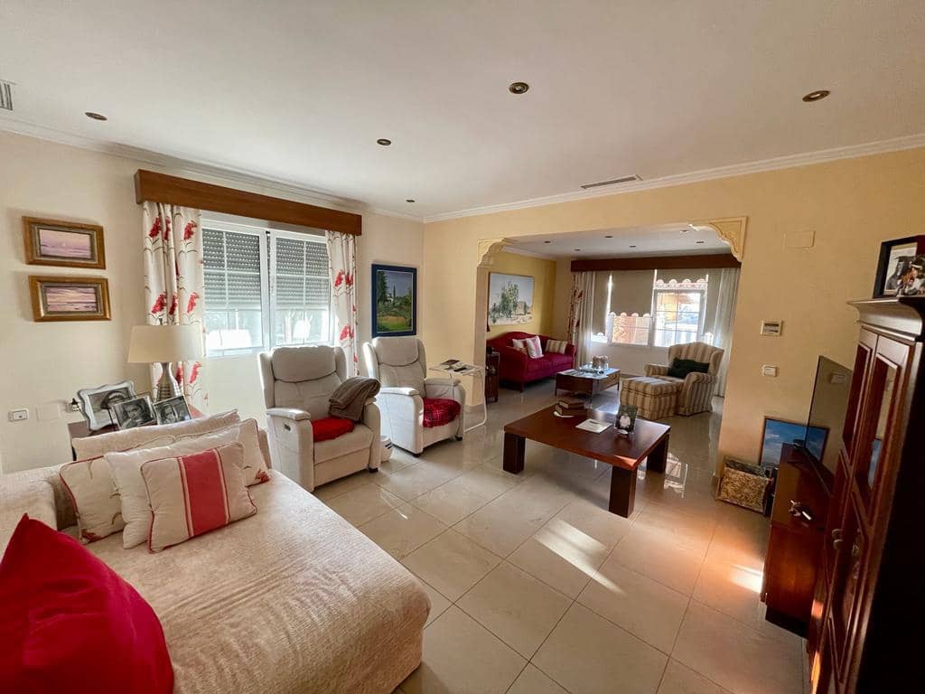 7 sypialnia Willa na sprzedaż w Albatera z basenem - 389 000 € (Ref: 9590017)