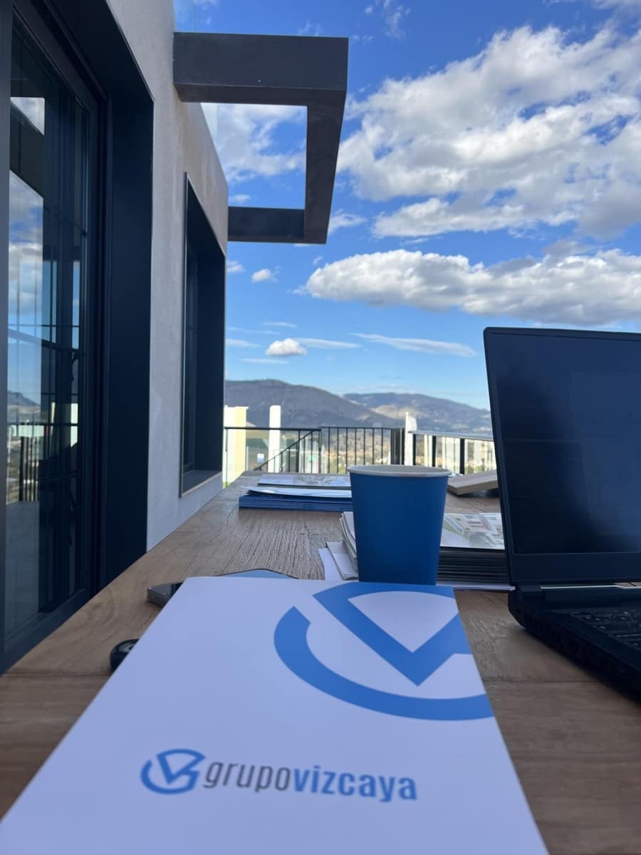 3 makuuhuone Huvila myytävänä paikassa Polop mukana uima-altaan 
autotalli - 563 160 € (Ref: 9590100)