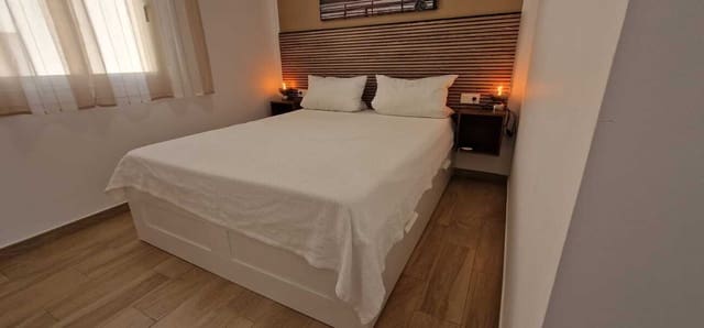 2 makuuhuone Omakotitalo myytävänä paikassa Gran Alacant, Santa Pola mukana uima-altaan - 315 000 € (Ref: 9590142)