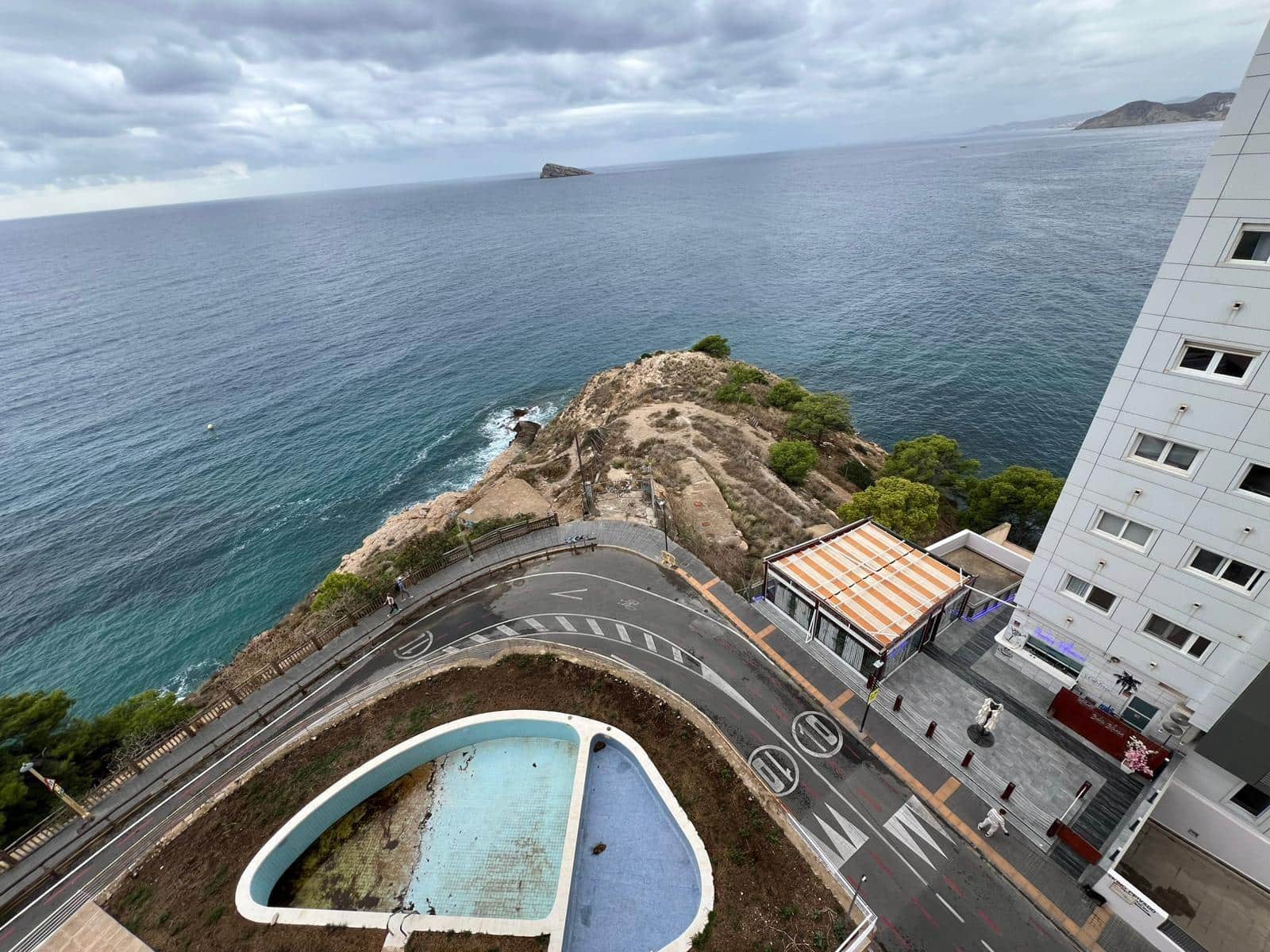 3 soveværelse Lejlighed til salg i Benidorm med swimmingpool - € 335.000 (Ref: 9590172)