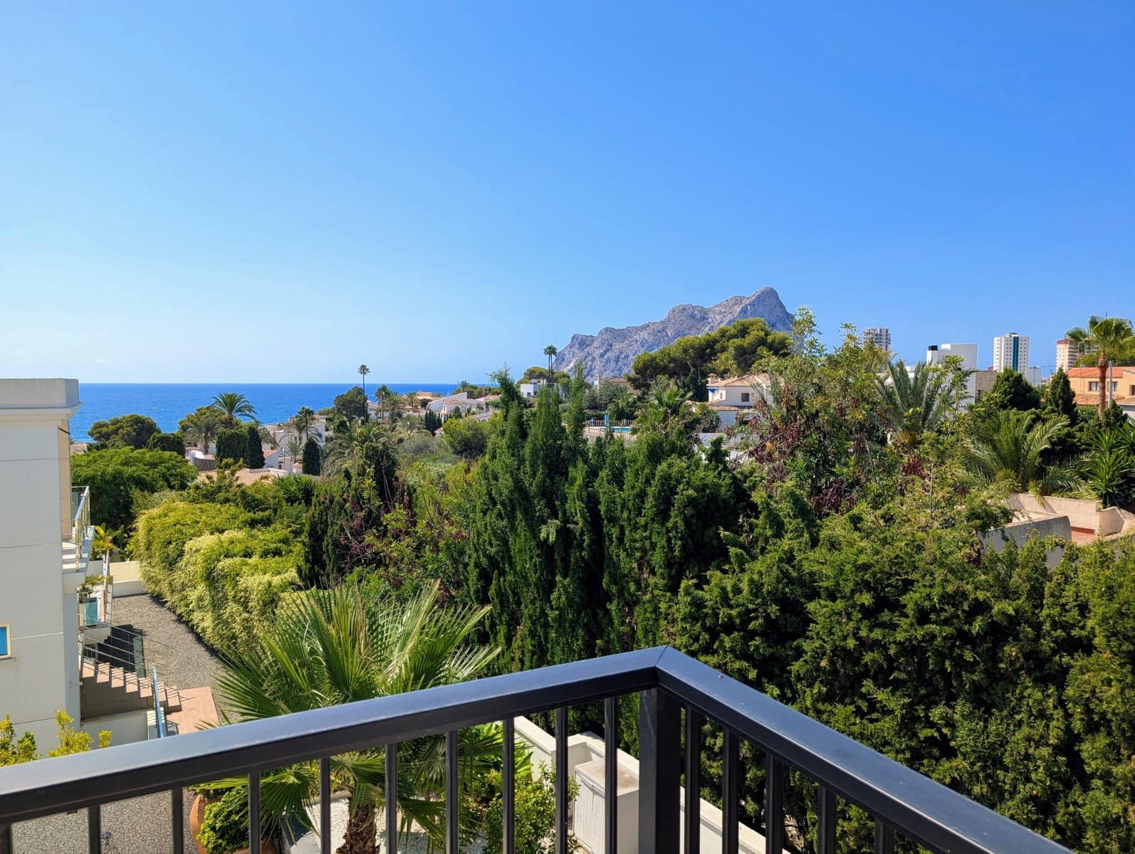 4 soveværelse Villa til salg i Calpe / Calp med swimmingpool garage - € 1.589.000 (Ref: 9590213)