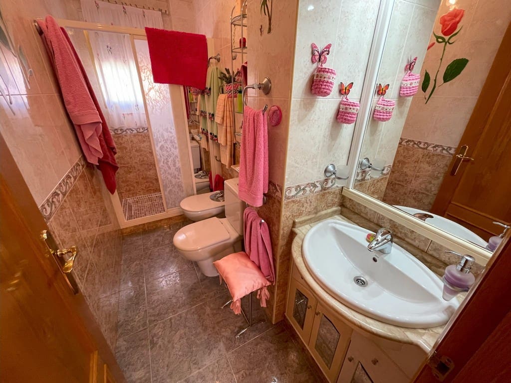 4 bedroom Townhouse for sale in La Union with garage - € 370,000 (Ref: 9590234)