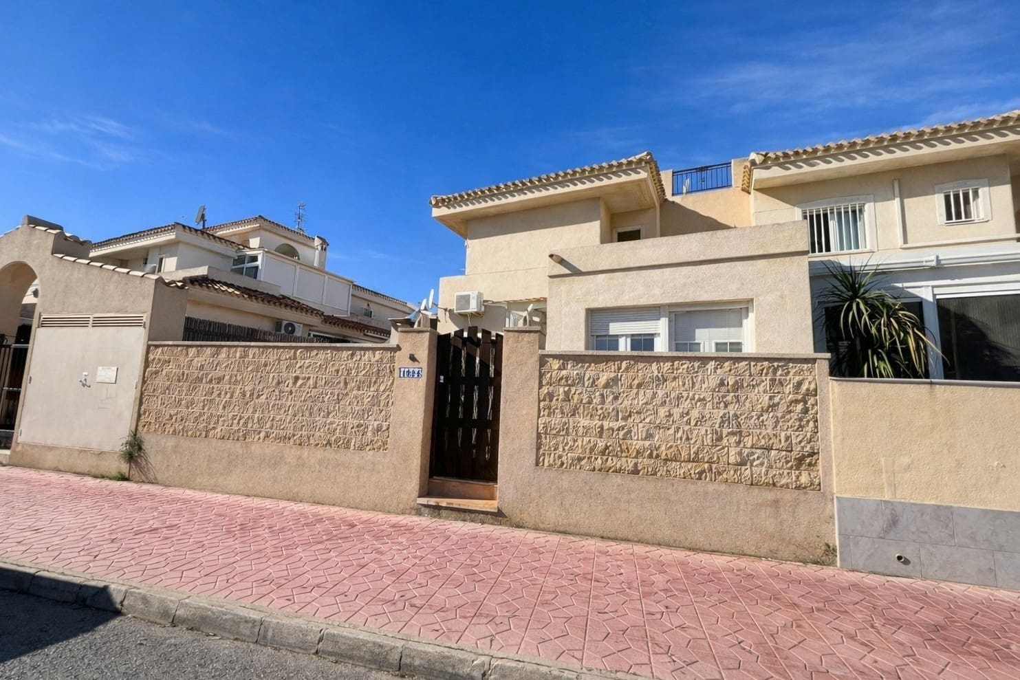 3 sovrum Strandlägenhet till salu i Orihuela Costa - 239 000 € (Ref: 9590270)