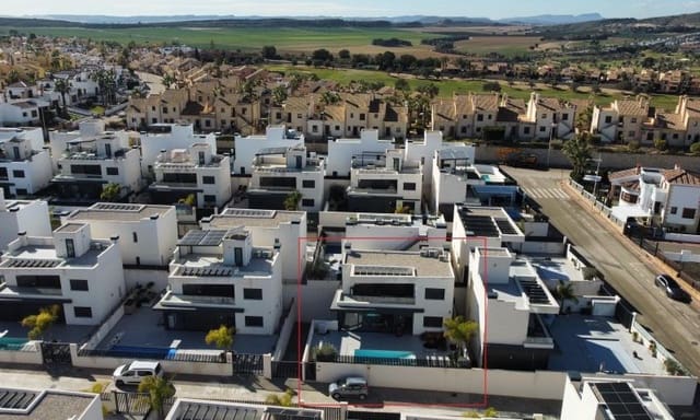 3 camera da letto Villa in vendita in Algorfa con piscina garage - 549.900 € (Rif: 9590516)