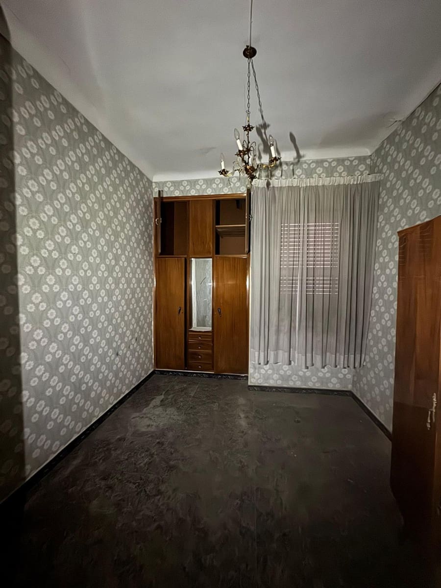 7 soverom Hus til salgs i Orihuela - € 134 000 (Ref: 9590567)