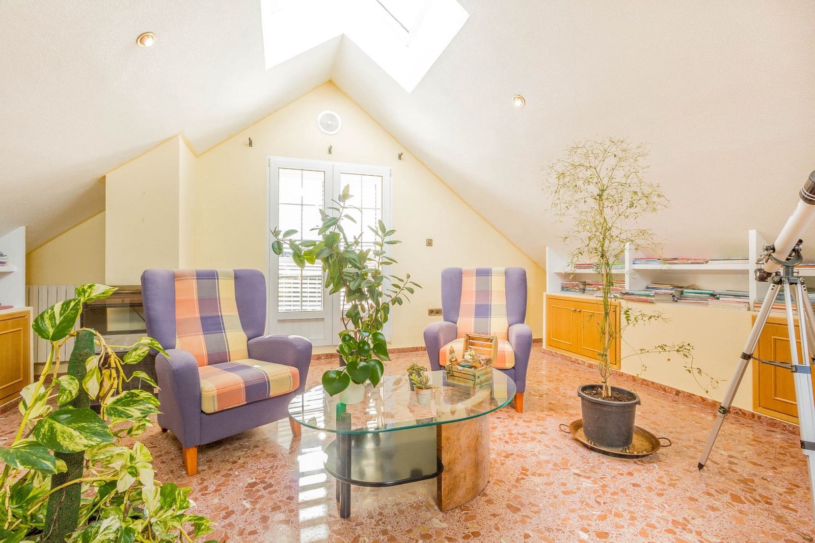 7 bedroom Villa for sale in Yecla with pool - € 600,000 (Ref: 9590922)