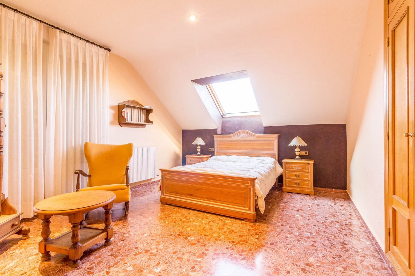 7 bedroom Villa for sale in Yecla with pool - € 600,000 (Ref: 9590922)