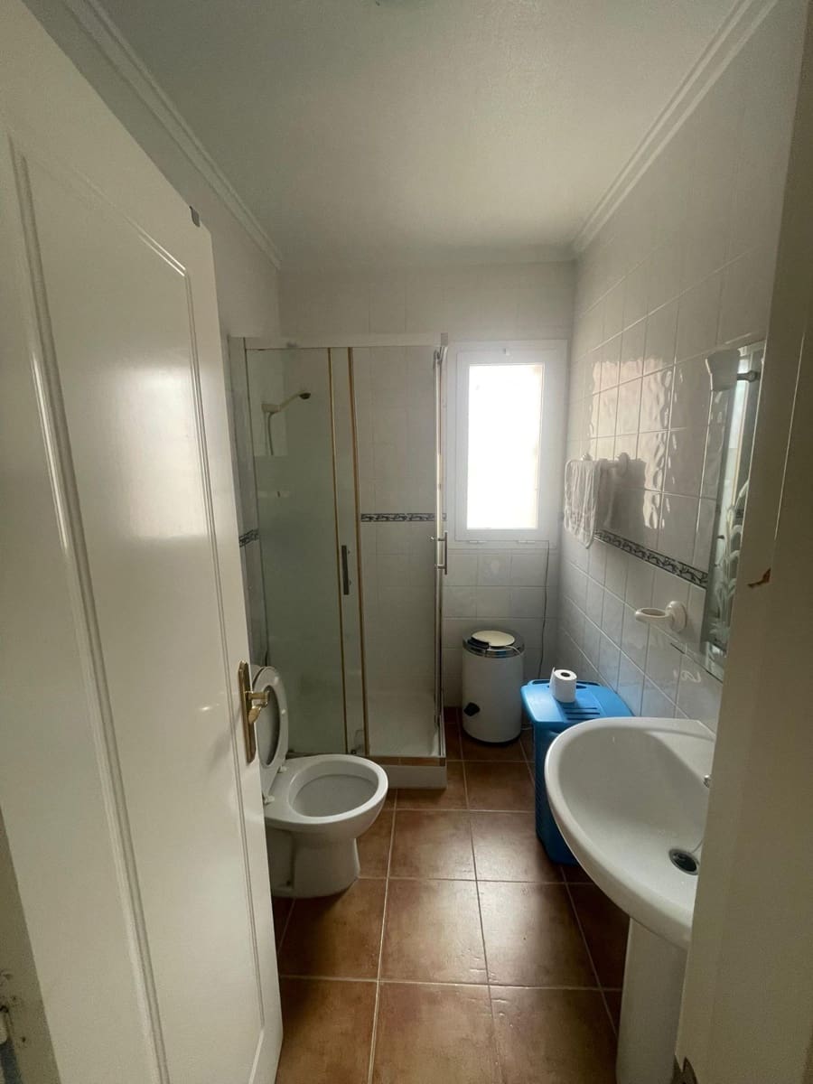 Casa de 3 habitaciones en Torrevieja en venta con piscina - 262.000 € (Ref: 9594465)