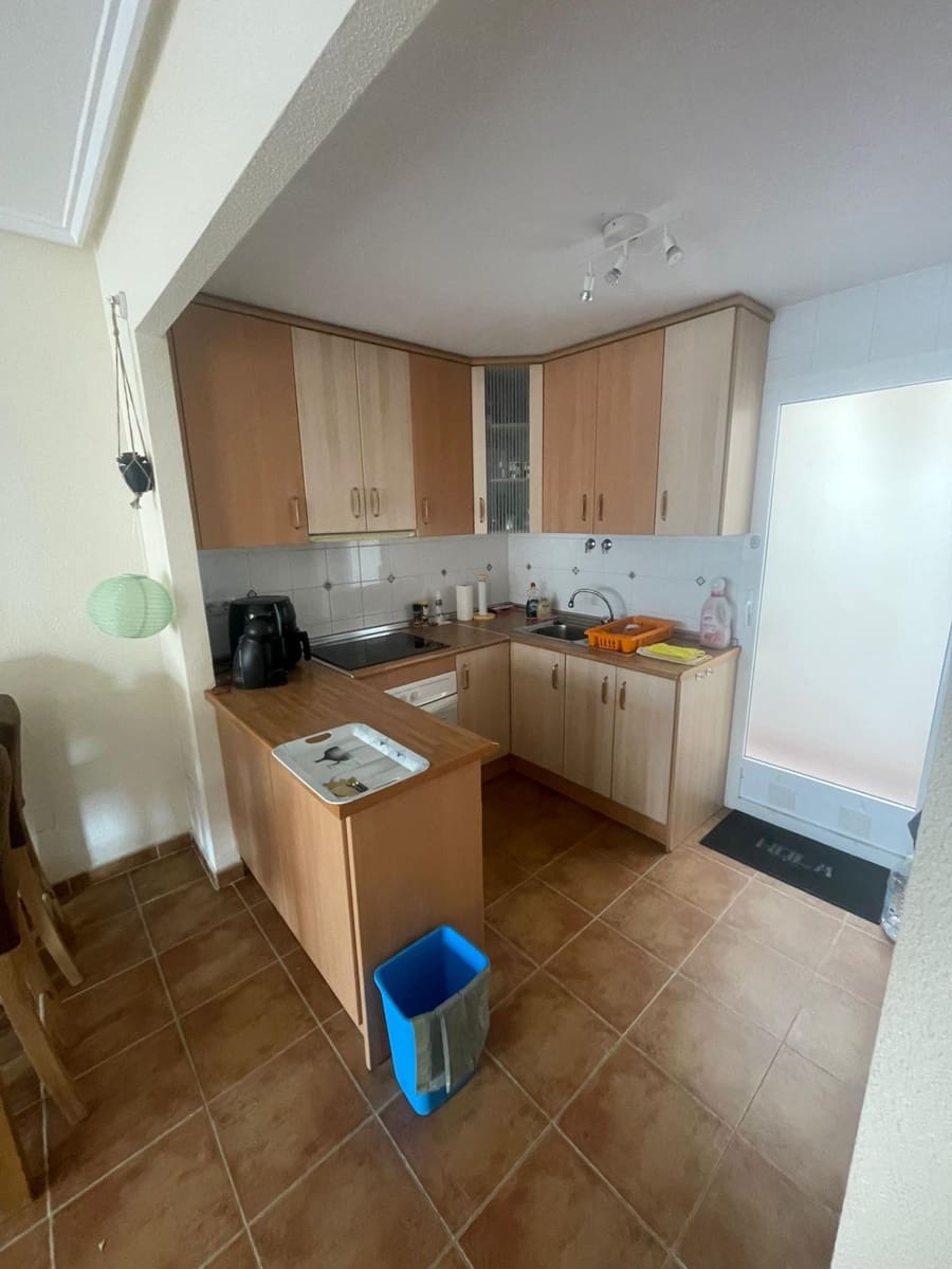 Casa de 3 habitaciones en Torrevieja en venta con piscina - 262.000 € (Ref: 9594465)