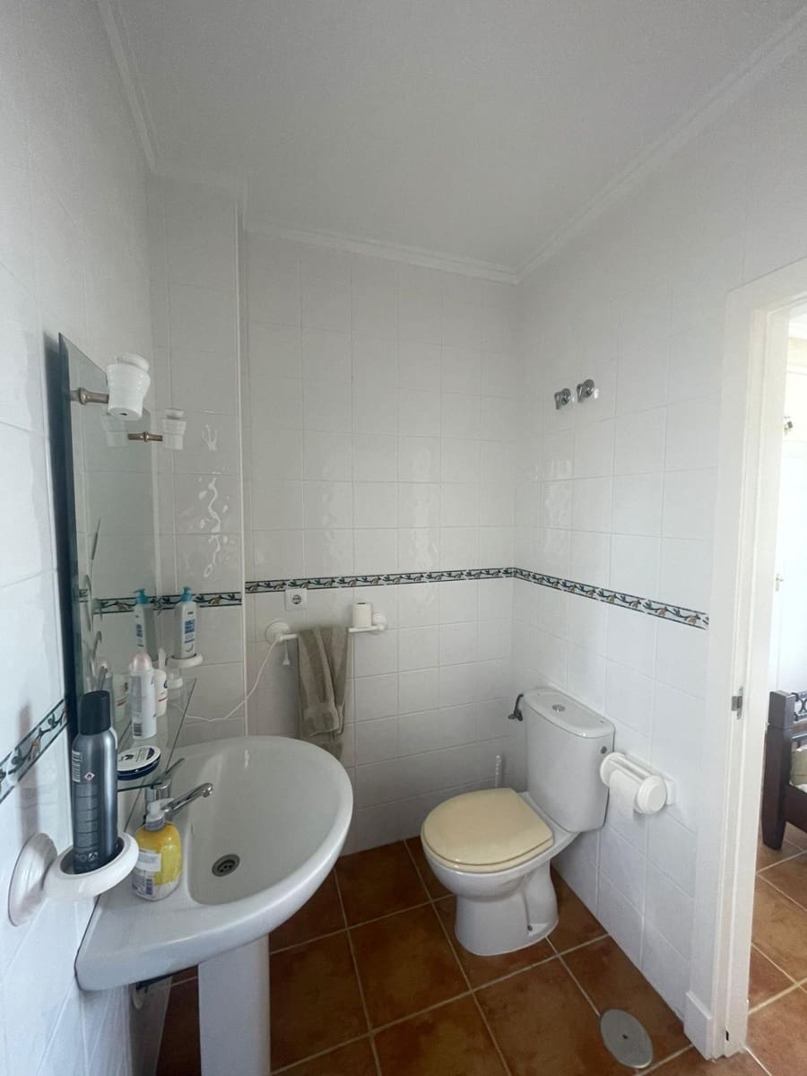 Casa de 3 habitaciones en Torrevieja en venta con piscina - 262.000 € (Ref: 9594465)