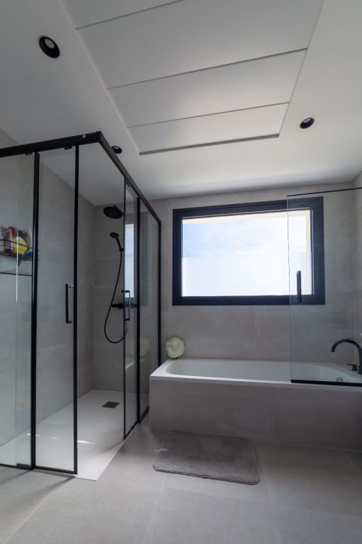 Chalet de 4 habitaciones en Los Montesinos en venta con garaje - 1.250.000 € (Ref: 9598404)