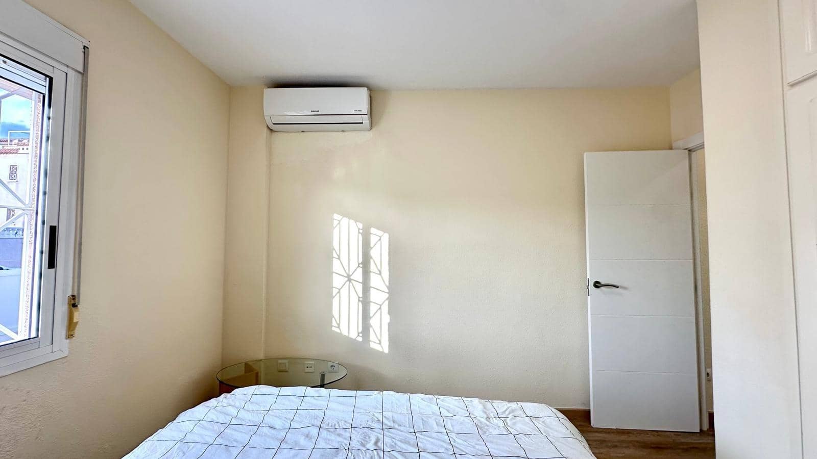 2 makuuhuone Bungalow myytävänä paikassa Torrevieja mukana uima-altaan - 194 900 € (Ref: 9598412)