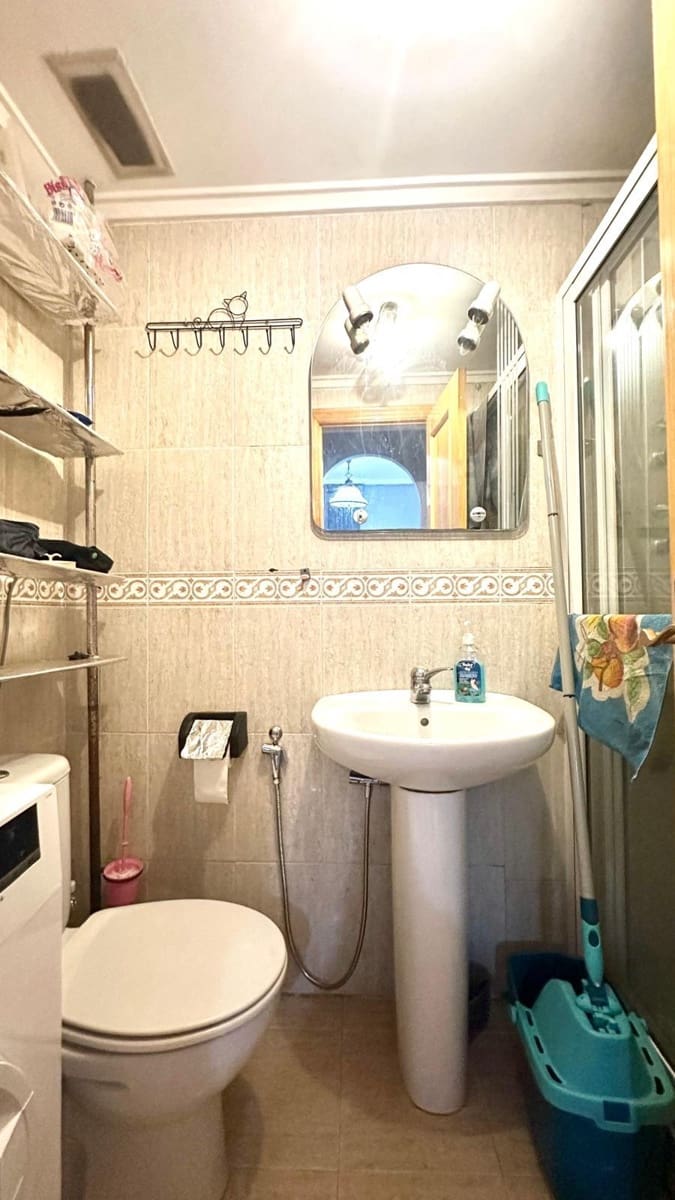 2 Zimmer Apartment zu verkaufen in Torrevieja mit Pool - 119.900 € (Ref: 9598416)