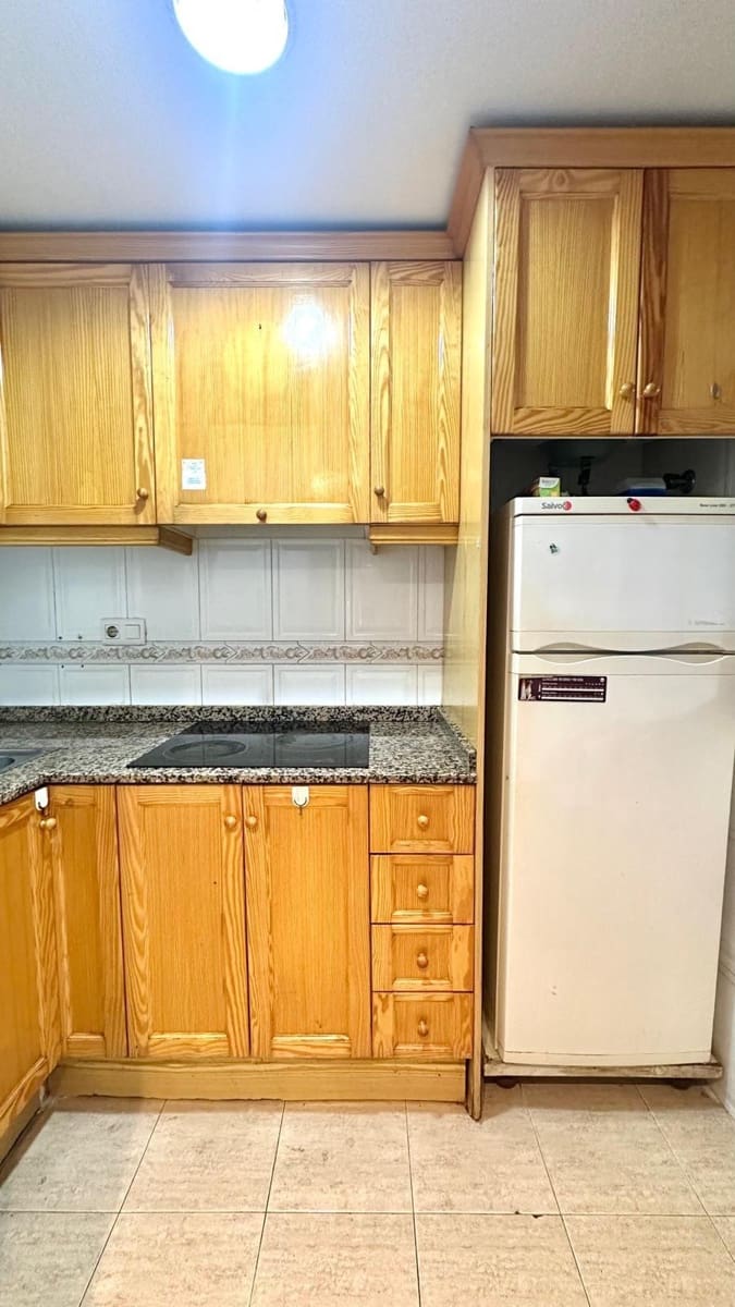 2 Zimmer Apartment zu verkaufen in Torrevieja mit Pool - 119.900 € (Ref: 9598416)