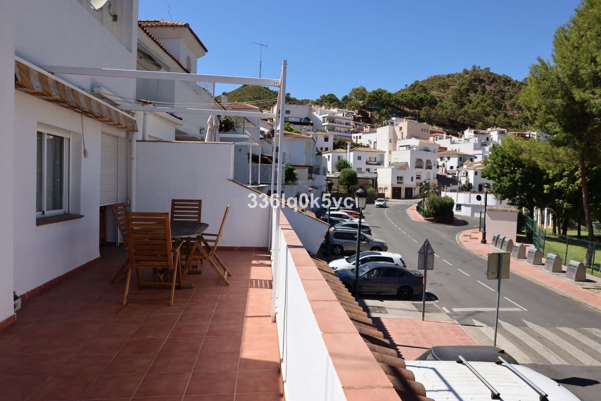 2 soveværelse Lejlighed til salg i Benahavis med swimmingpool - € 325.000 (Ref: 9599665)