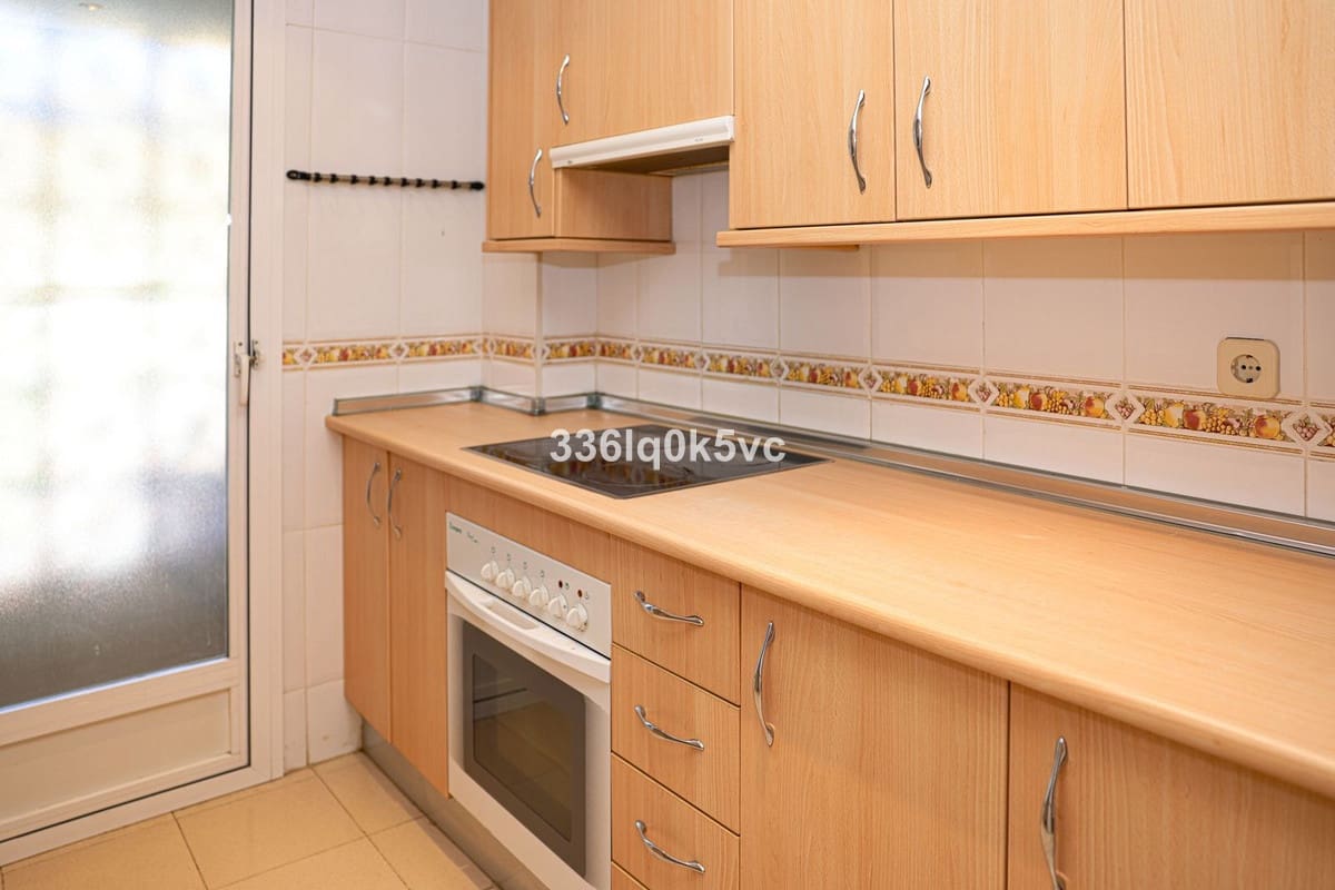 2 soveværelse Lejlighed til salg i Benahavis med swimmingpool - € 325.000 (Ref: 9599665)