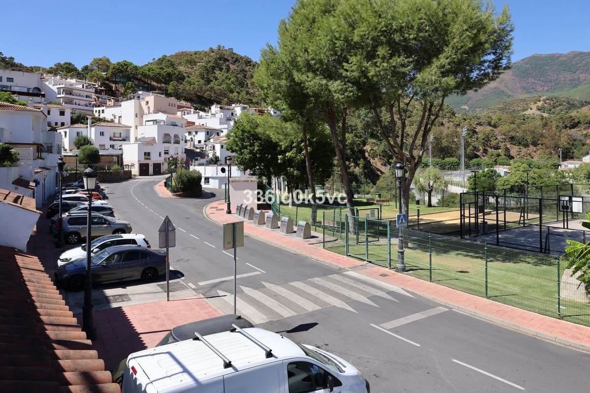 2 soveværelse Lejlighed til salg i Benahavis med swimmingpool - € 325.000 (Ref: 9599665)