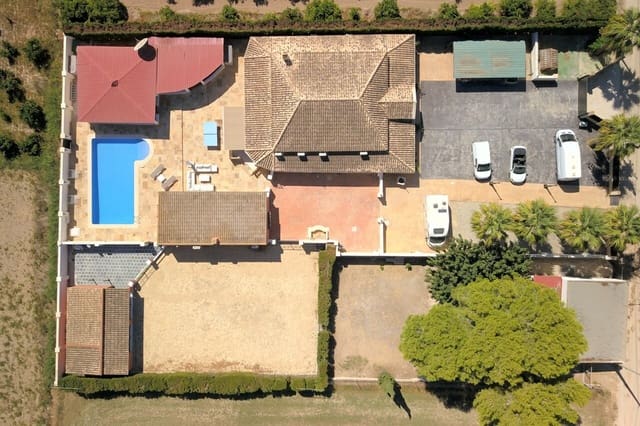 6 chambre Finca/Maison de Campagne à vendre à Heredades, Almoradí avec piscine - 595 000 € (Ref: 9599823)