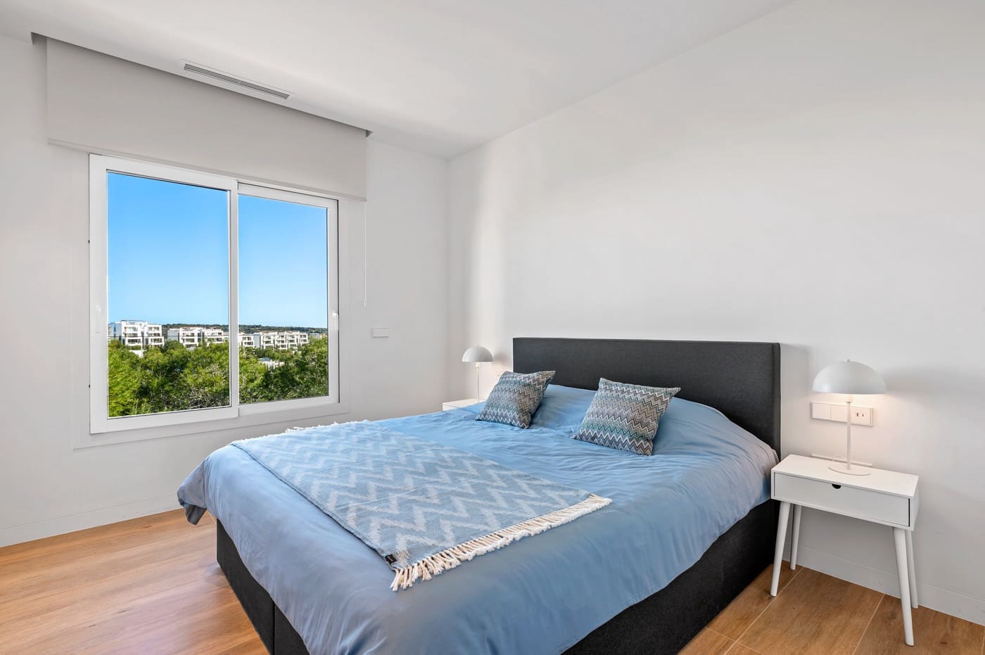 2 soverom Leilighet til salgs i Las Colinas Golf med svømmebasseng - € 460 000 (Ref: 9599921)