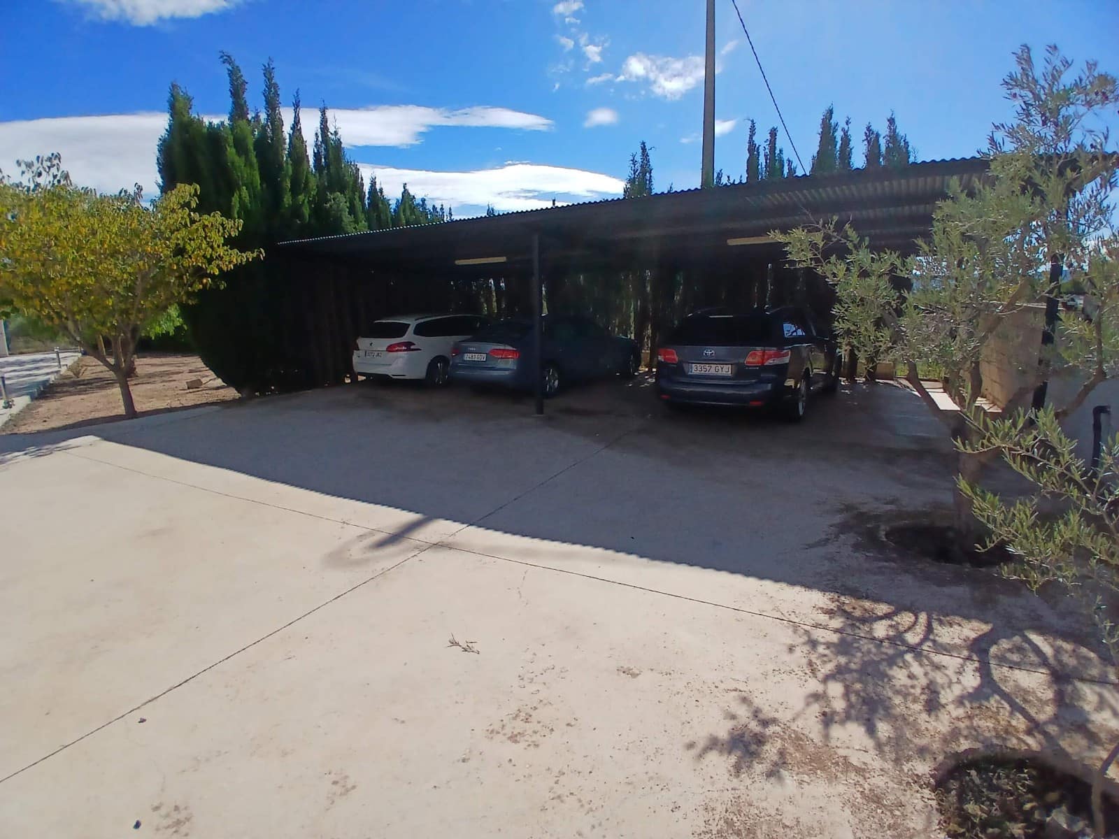 5 soveværelse Villa til salg i Yecla med swimmingpool garage - € 360.000 (Ref: 9600011)