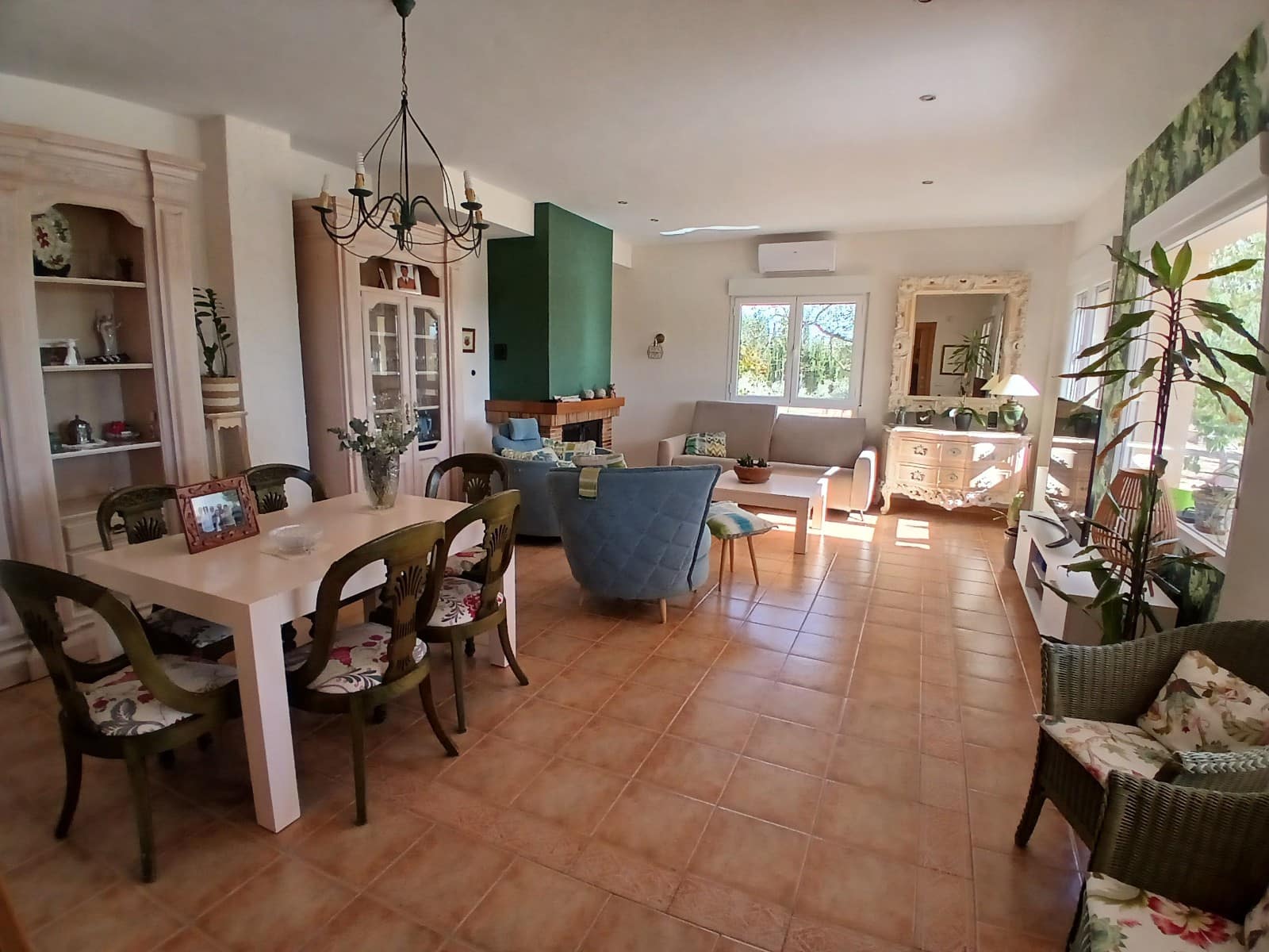 5 soveværelse Villa til salg i Yecla med swimmingpool garage - € 360.000 (Ref: 9600011)