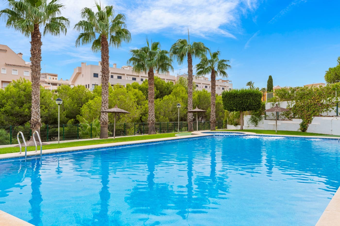 3 chambre Villa/Maison à vendre à Orihuela Costa avec piscine garage - 289 000 € (Ref: 9601142)