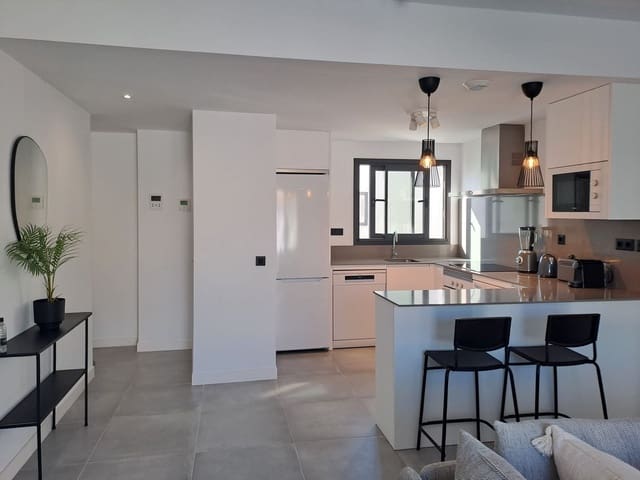 2 chambre Appartement à vendre à Cancelada, Estepona avec garage - 290 000 € (Ref: 9602340)