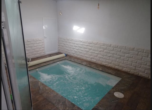 3 quarto Casa em Banda para venda em Monóvar / Monóver com piscina garagem - 119 900 € (Ref: 9603392)
