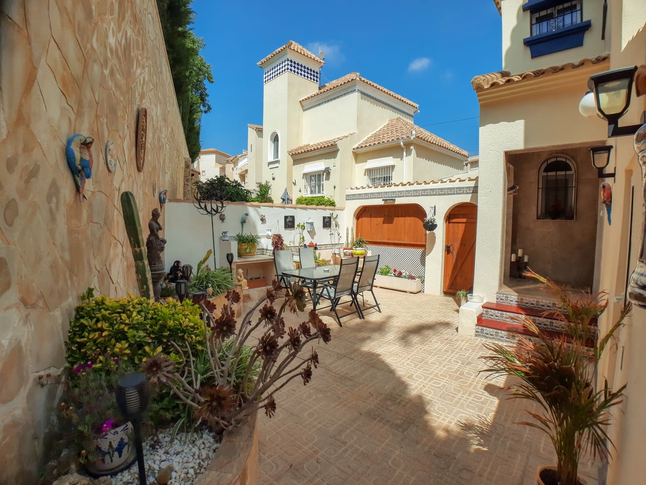 3 bedroom Villa for sale in Villamartin with garage - € 269,995 (Ref: 9605271)